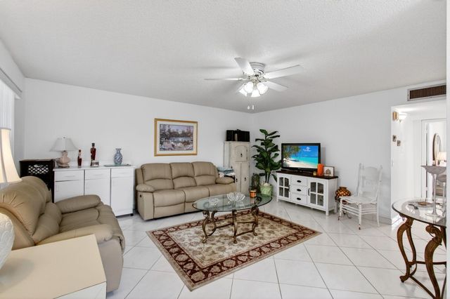 190 Piedmont D, Delray Beach, FL 33484