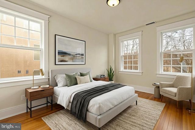 2015 ALLEN PL NW, Washington, DC 20009