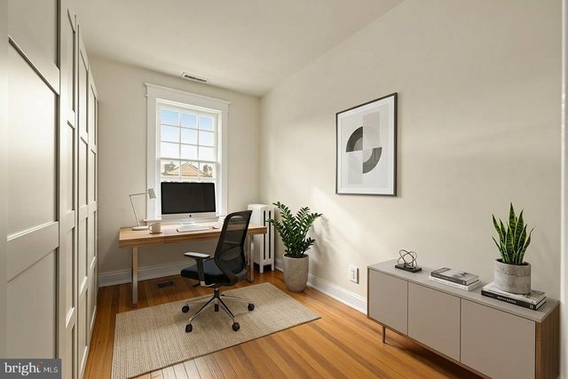 2015 ALLEN PL NW, Washington, DC 20009