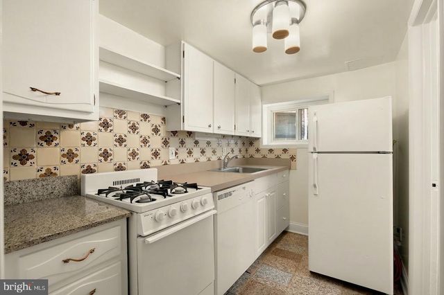 2015 ALLEN PL NW, Washington, DC 20009