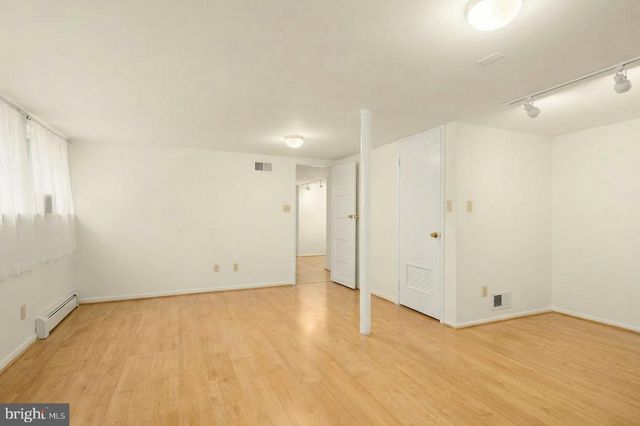 2015 ALLEN PL NW, Washington, DC 20009