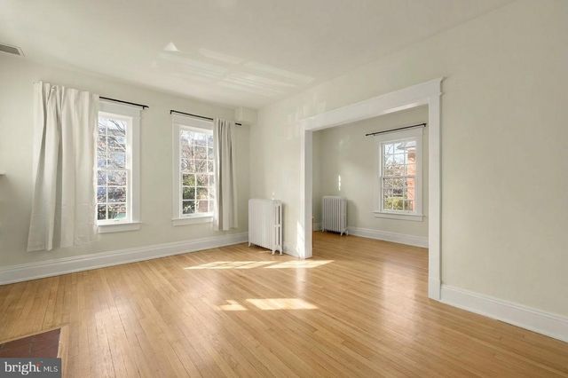 2015 ALLEN PL NW, Washington, DC 20009