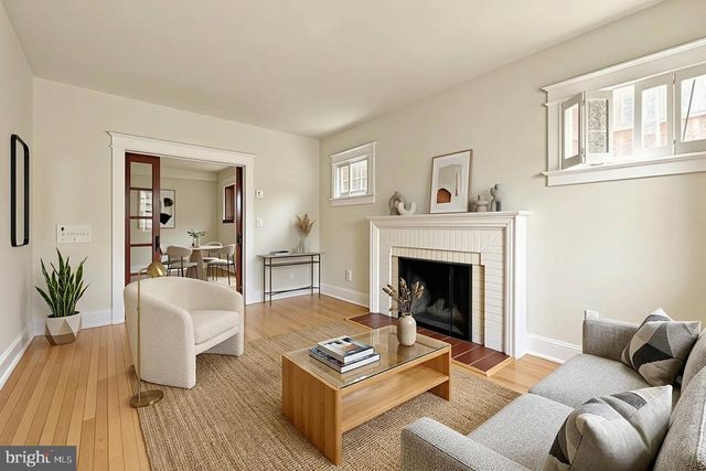 2015 ALLEN PL NW, Washington, DC 20009