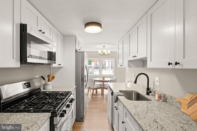 14623 BAKERSFIELD ST, Woodbridge, VA 22193