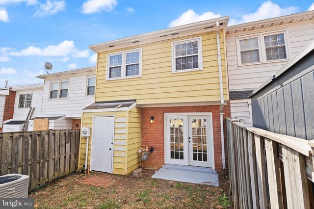 14623 BAKERSFIELD ST, Woodbridge, VA 22193