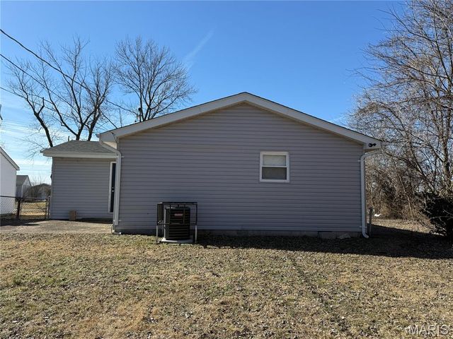 804 Saint Matthew, Cahokia, IL 62206