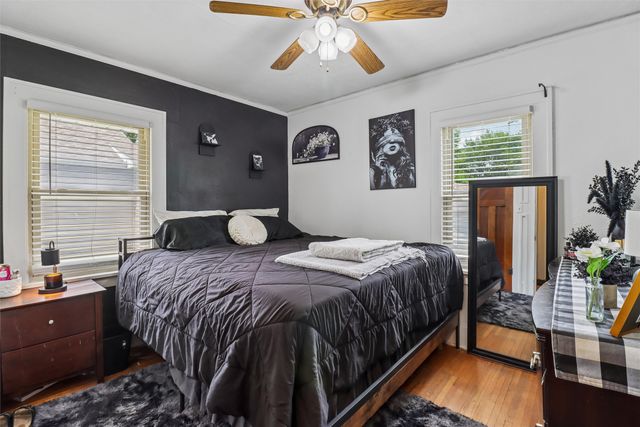 2701 30th Street, Des Moines, IA 50310
