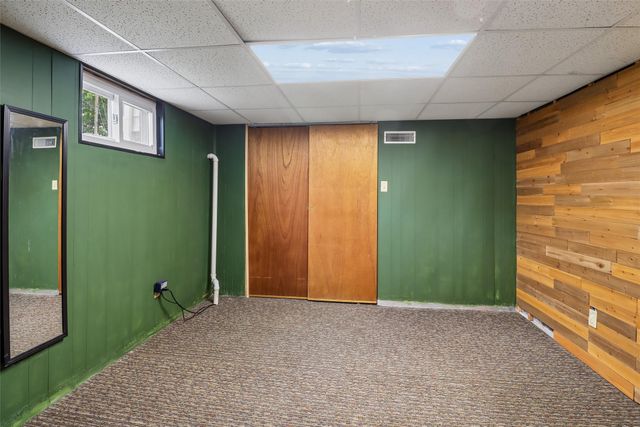 2701 30th Street, Des Moines, IA 50310