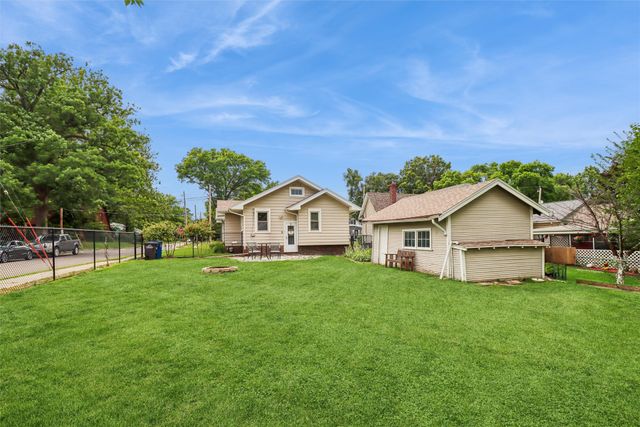 2701 30th Street, Des Moines, IA 50310