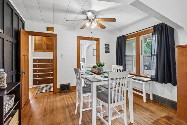 2701 30th Street, Des Moines, IA 50310