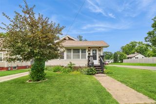 2701 30th Street, Des Moines, IA 50310