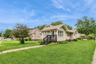 2701 30th Street, Des Moines, IA 50310