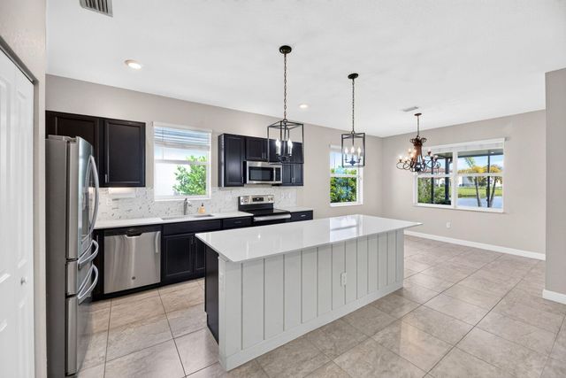 8410 NW GREENBANK Circle, Port St. Lucie, Port St Lucie, FL 34987