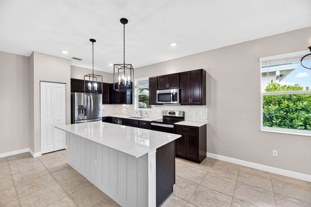 8410 NW GREENBANK Circle, Port St. Lucie, Port St Lucie, FL 34987