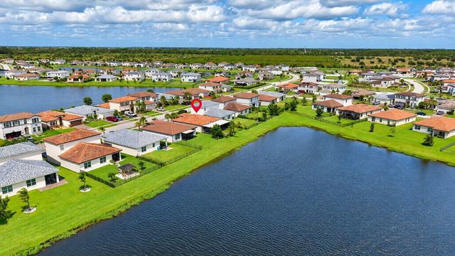 8410 NW GREENBANK Circle, Port St. Lucie, Port St Lucie, FL 34987