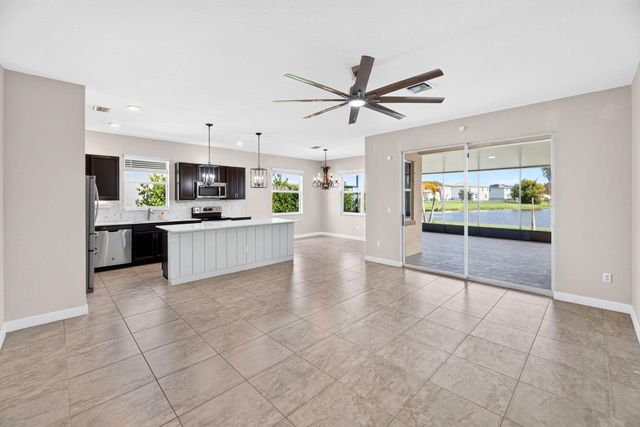 8410 NW GREENBANK Circle, Port St. Lucie, Port St Lucie, FL 34987