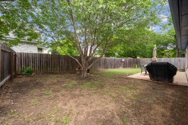 3704 Kissman DR, Austin, TX 78728