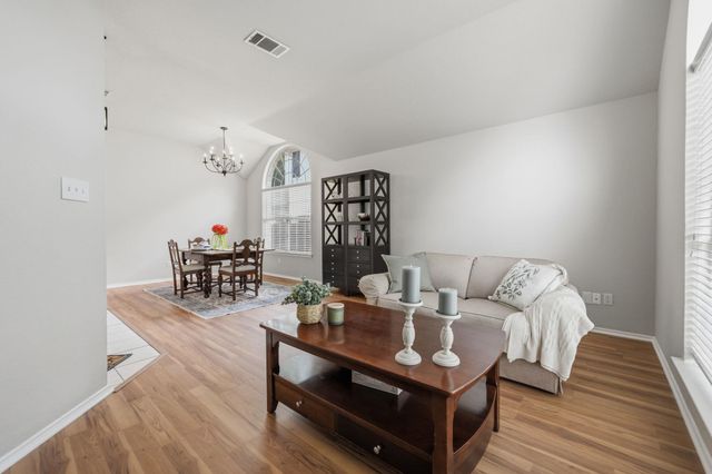 3704 Kissman DR, Austin, TX 78728