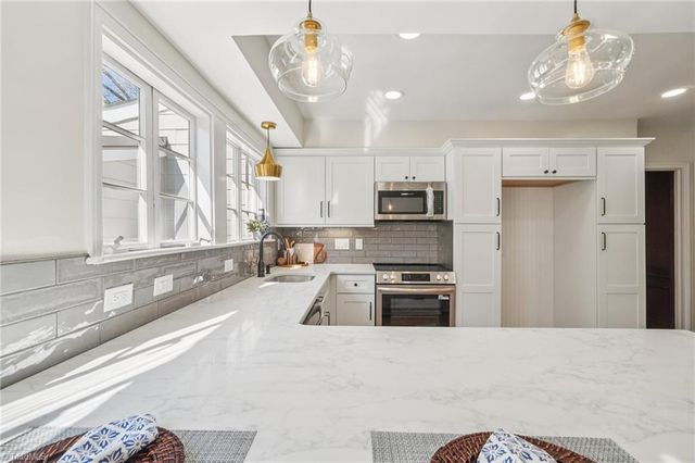 907 Sunset Drive, High Point, NC 27262