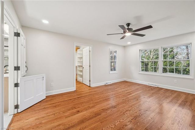 907 Sunset Drive, High Point, NC 27262