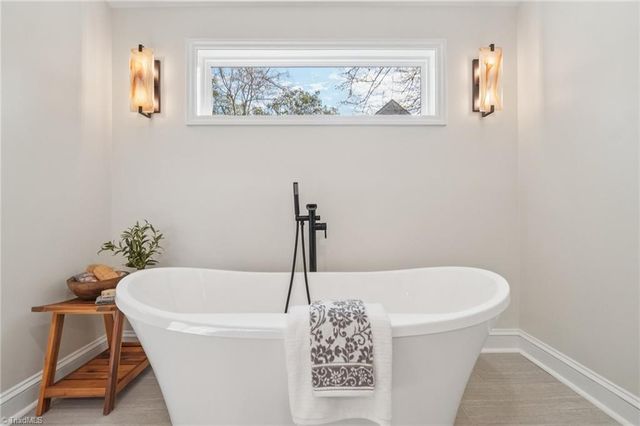 907 Sunset Drive, High Point, NC 27262