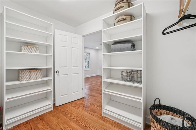 907 Sunset Drive, High Point, NC 27262