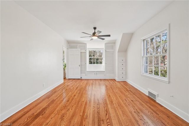 907 Sunset Drive, High Point, NC 27262