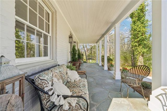 907 Sunset Drive, High Point, NC 27262