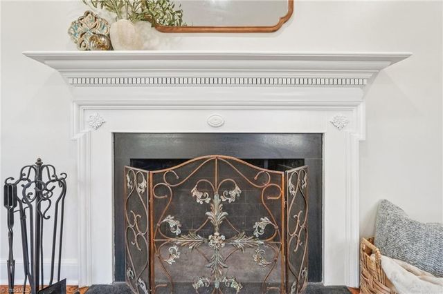 907 Sunset Drive, High Point, NC 27262