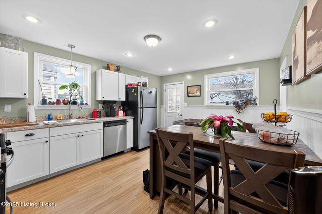 215 Oak St, Ludlow, KY 41016