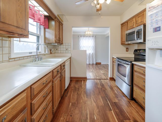 8397 N Riverview Drive, Cooper Twp, MI 49004