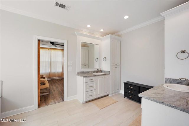 102 Twain Trail, Clinton, MS 39056