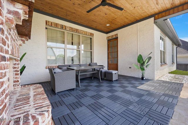 102 Twain Trail, Clinton, MS 39056