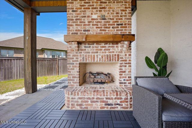 102 Twain Trail, Clinton, MS 39056