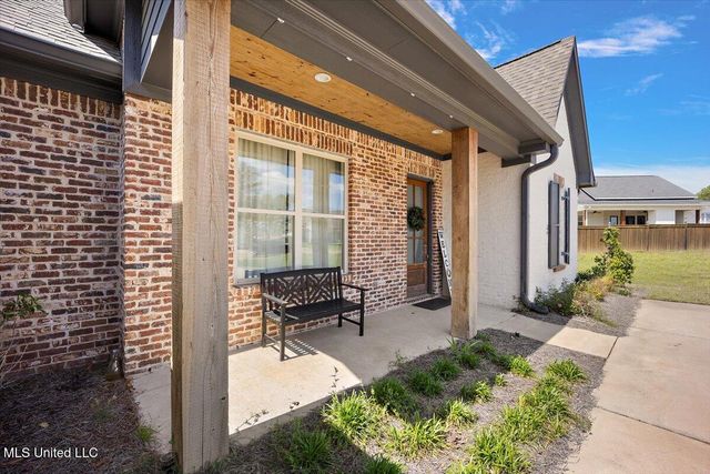 102 Twain Trail, Clinton, MS 39056