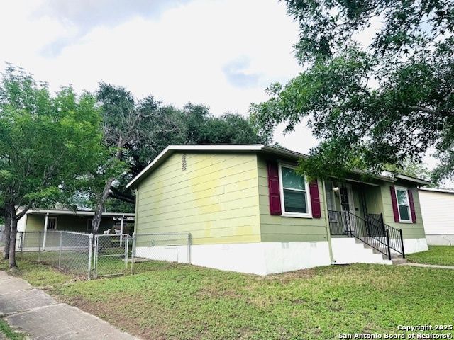 703 mcdougal, San Antonio, TX 78223