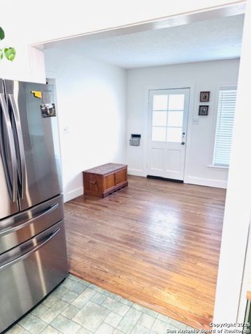 703 mcdougal, San Antonio, TX 78223