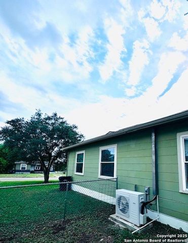 703 mcdougal, San Antonio, TX 78223