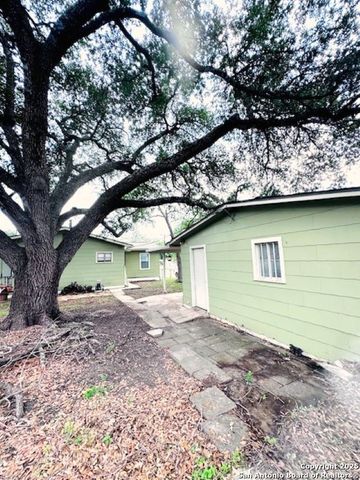 703 mcdougal, San Antonio, TX 78223