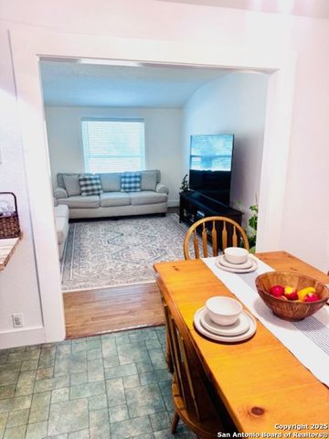 703 mcdougal, San Antonio, TX 78223