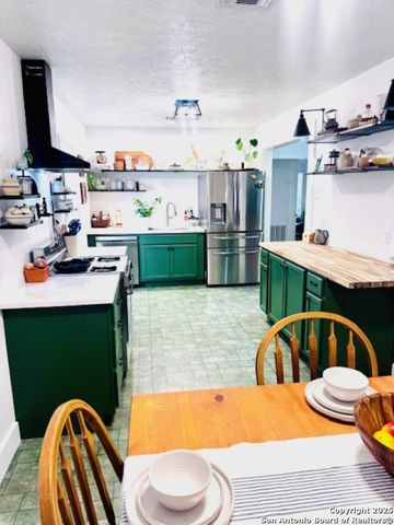 703 mcdougal, San Antonio, TX 78223