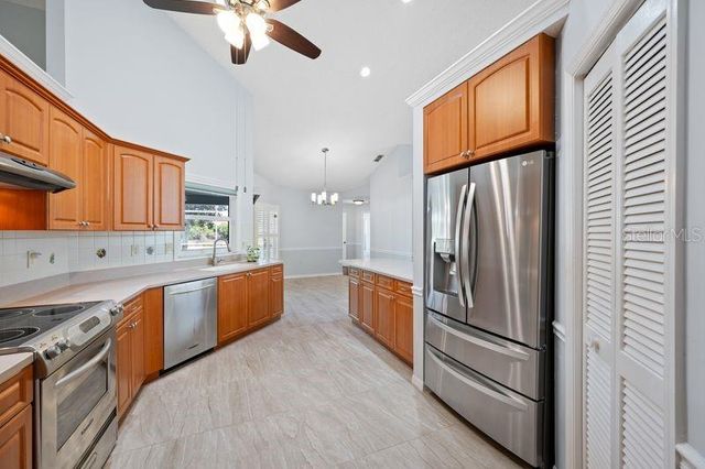 5321 GARDENS DR, Sarasota, FL 34243