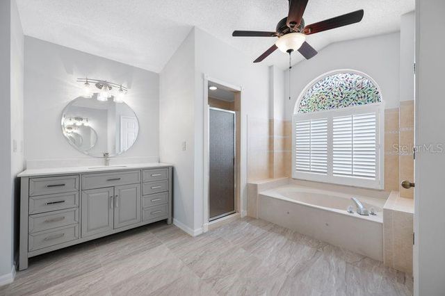 5321 GARDENS DR, Sarasota, FL 34243