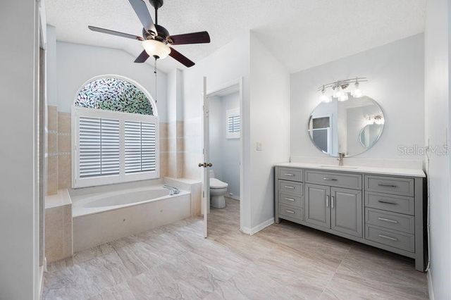 5321 GARDENS DR, Sarasota, FL 34243