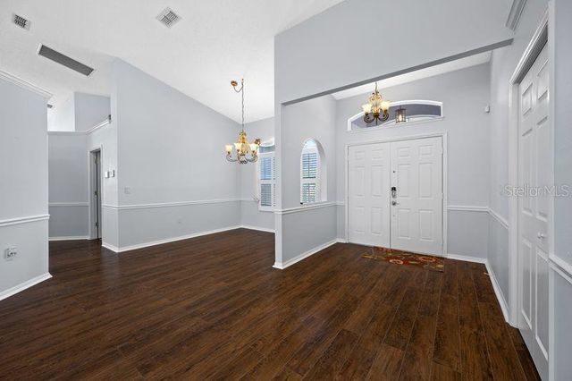 5321 GARDENS DR, Sarasota, FL 34243