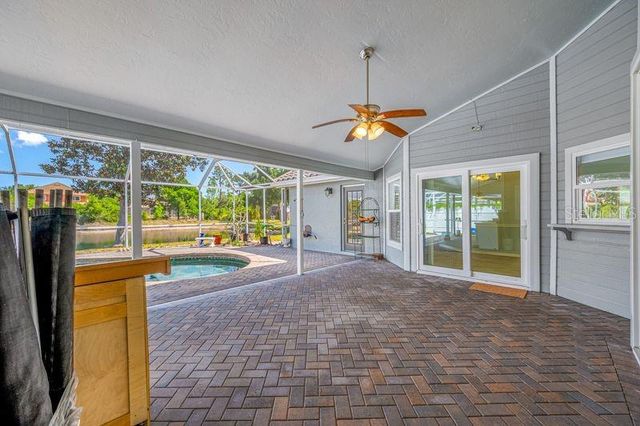 5321 GARDENS DR, Sarasota, FL 34243