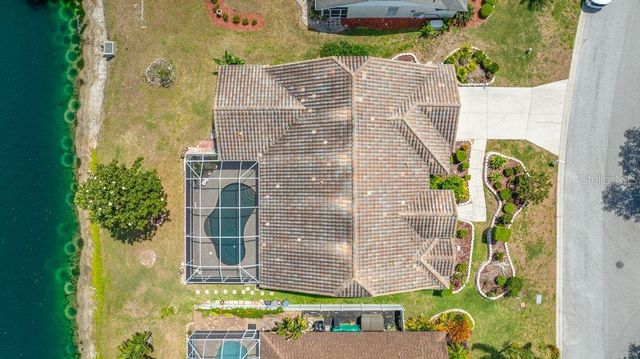 5321 GARDENS DR, Sarasota, FL 34243