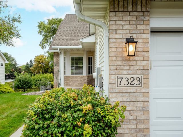 7323 Brittany Lane, Inver Grove Heights, MN 55076