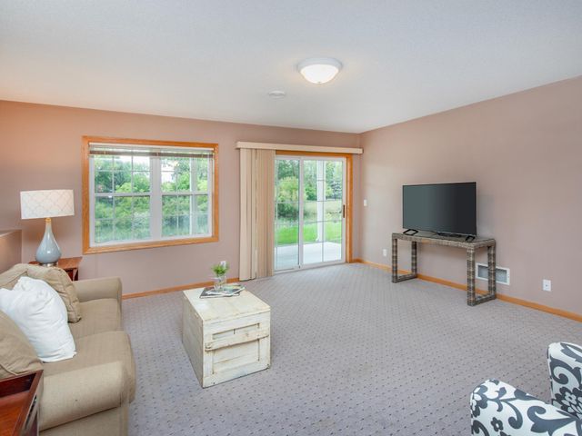 7323 Brittany Lane, Inver Grove Heights, MN 55076