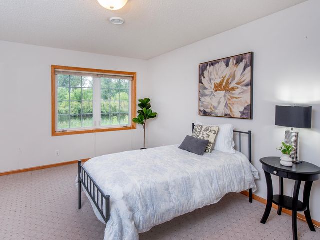 7323 Brittany Lane, Inver Grove Heights, MN 55076